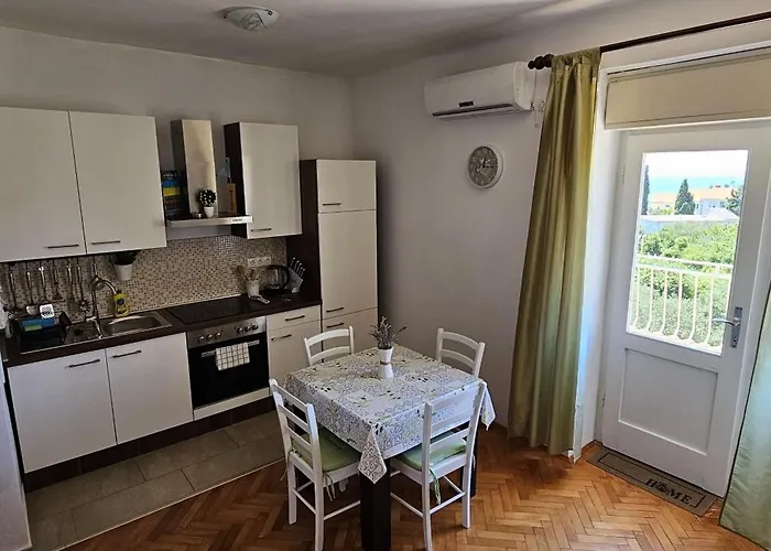 Sandra Prpic Rab Town