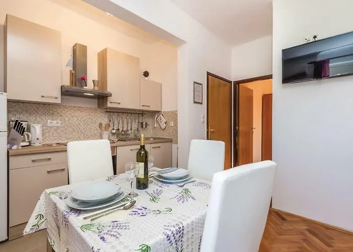 Sandra Prpic 4* Rab Town